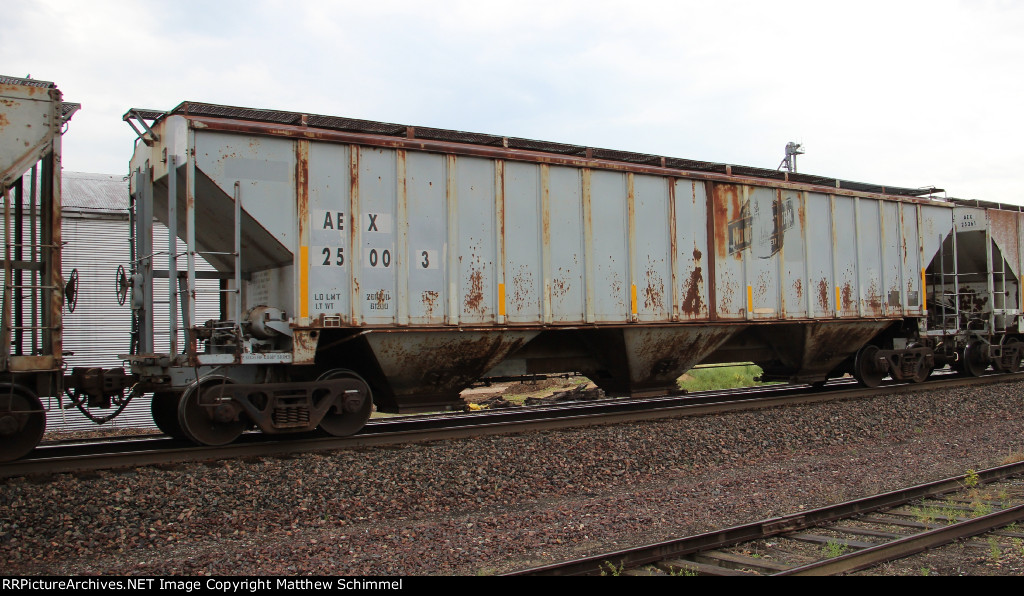 Ex-CNW Covered Hopper